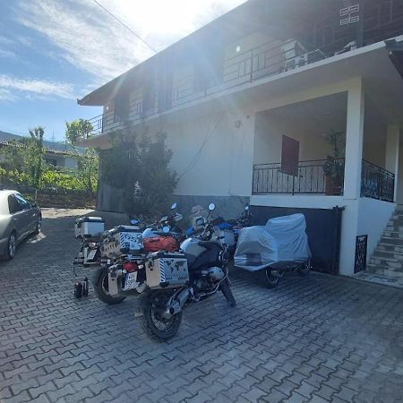 Guest House Xhaferaj Berat Exterior photo